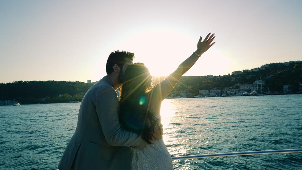 bosphorus boat tour marriage proposal